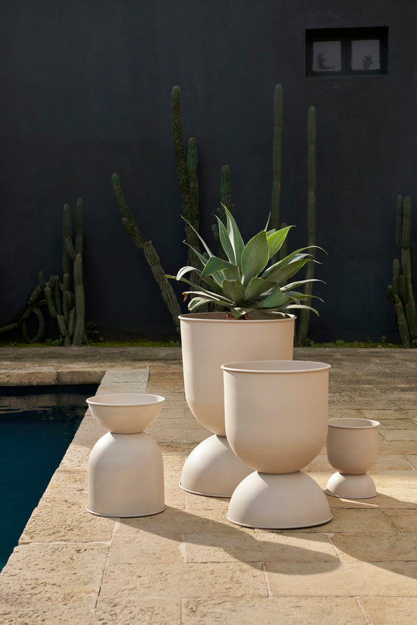 Hourglass Pot Medium